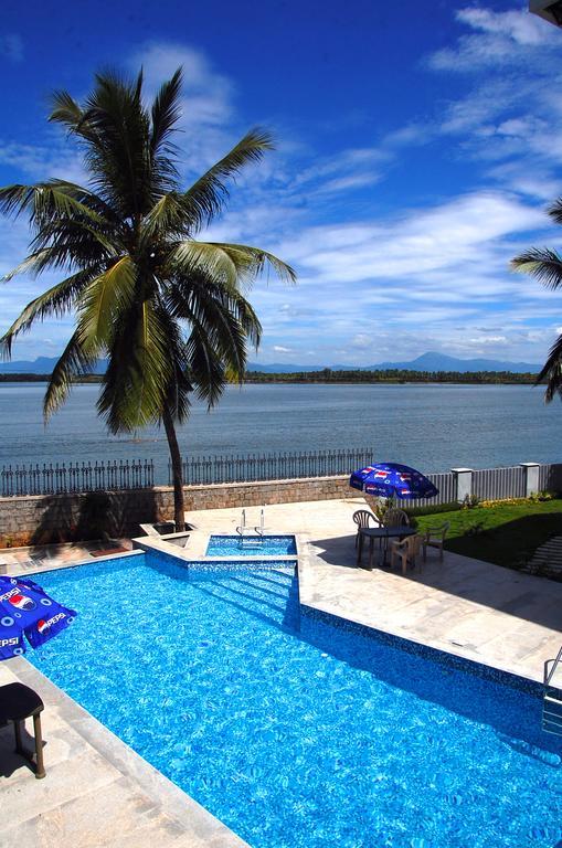 Blue Waters Otel Kundapur Dış mekan fotoğraf